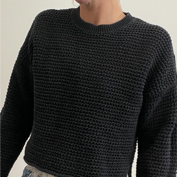 Navy Joie Sweater, slightly cropped - Picture 4 of 4